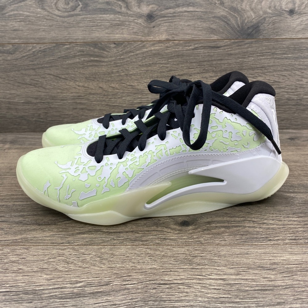 Jordan Zion 3 Basketball Shoes Youth 6.5Y Green Glow White DV3869-110